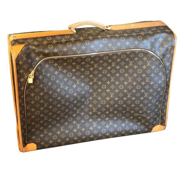 Louis Vuitton Handbags - SOLD🧳Louis Vuitton Pullman XL suitcase🧳💕